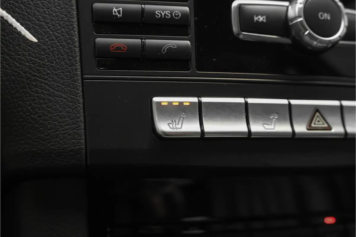 250 Ambition Elegance 7-Pers Leder LED Cruise