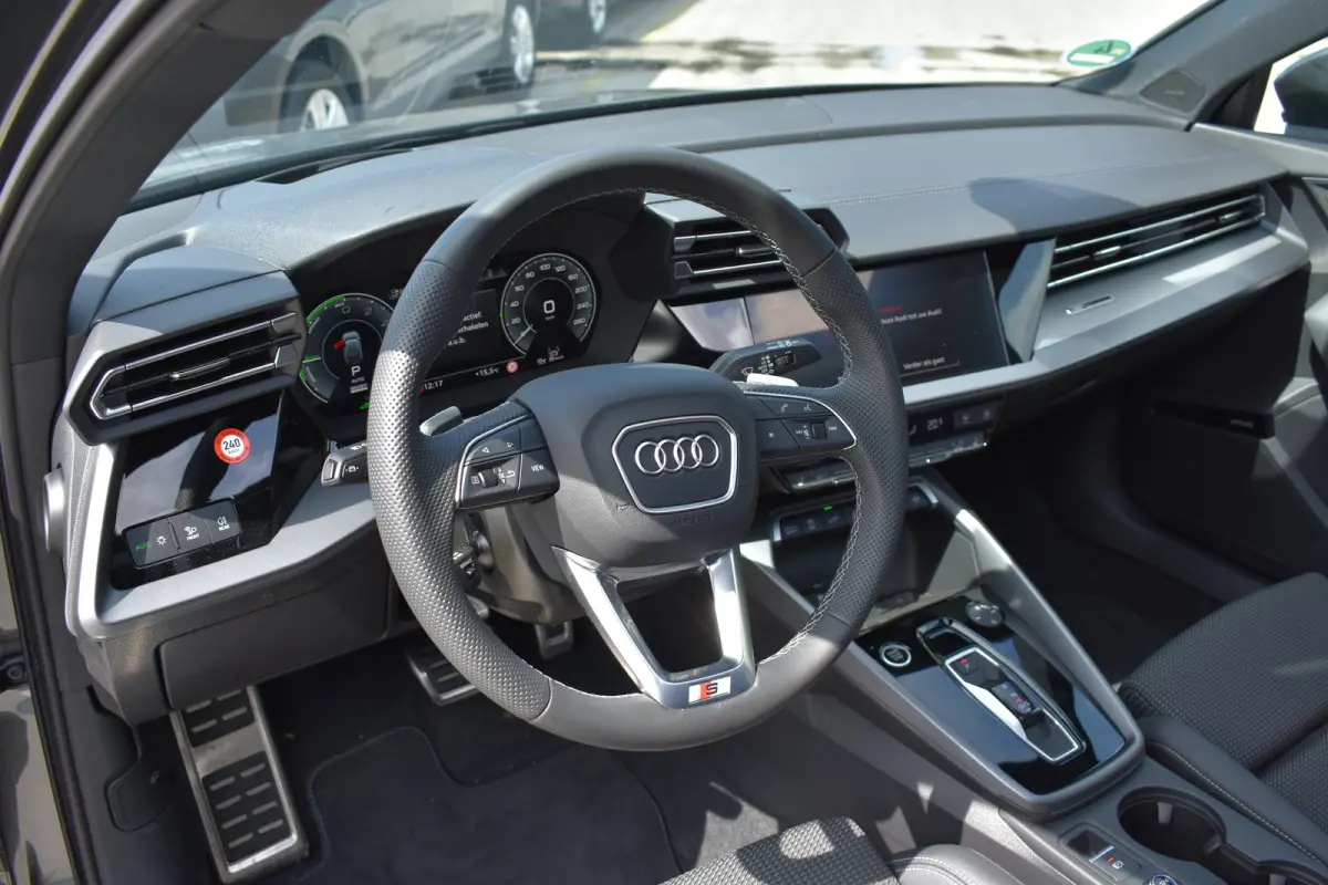 40 TFSI 245PK S-Tronic e S edition | Panoramadak | Sonos | Head-up display | Keyless entry | 18 inch |