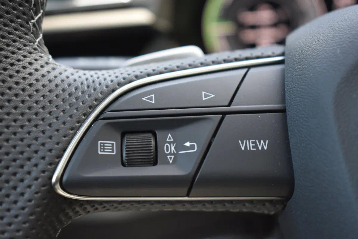 40 TFSI 245PK S-Tronic e S edition | Panoramadak | Sonos | Head-up display | Keyless entry | 18 inch |