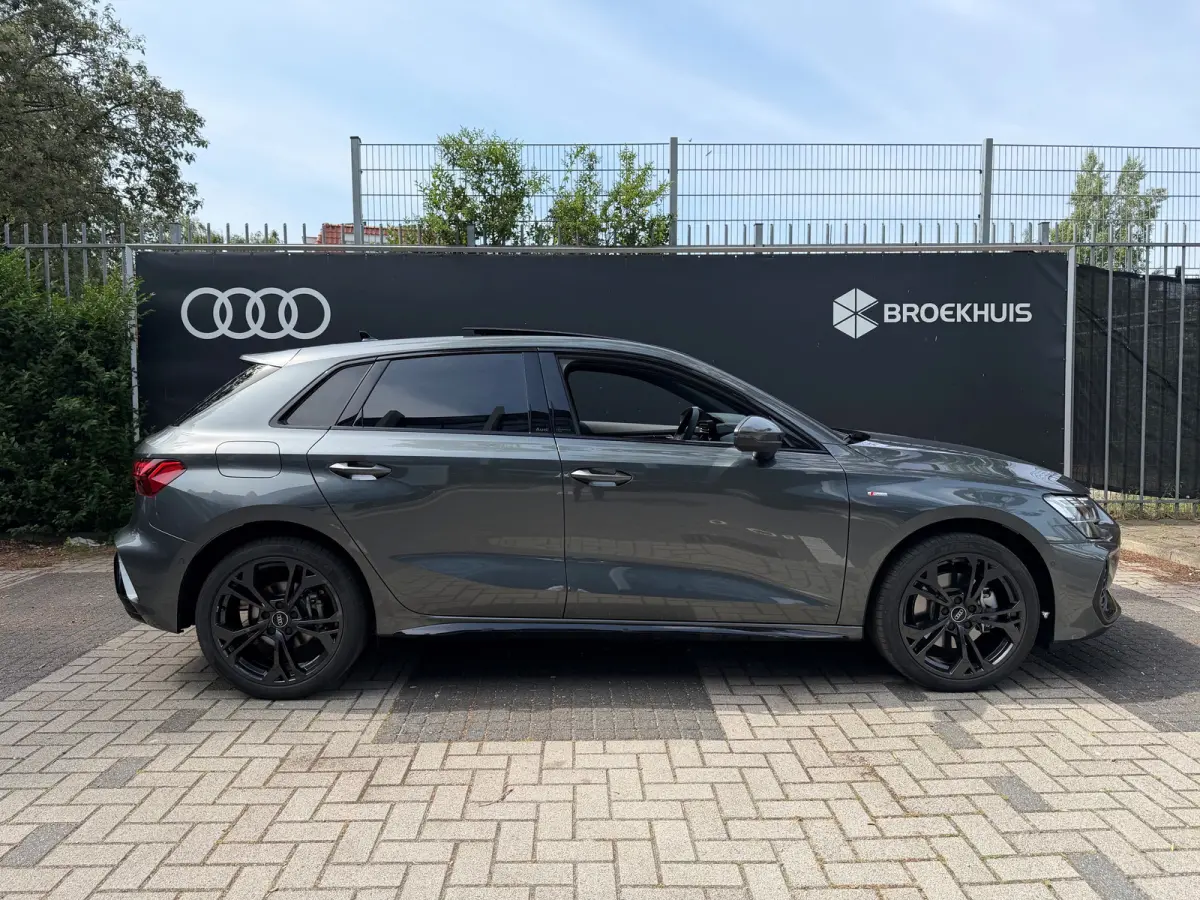 40 TFSI 245PK S-Tronic e S edition | Panoramadak | Sonos | Head-up display | Keyless entry | 18 inch |