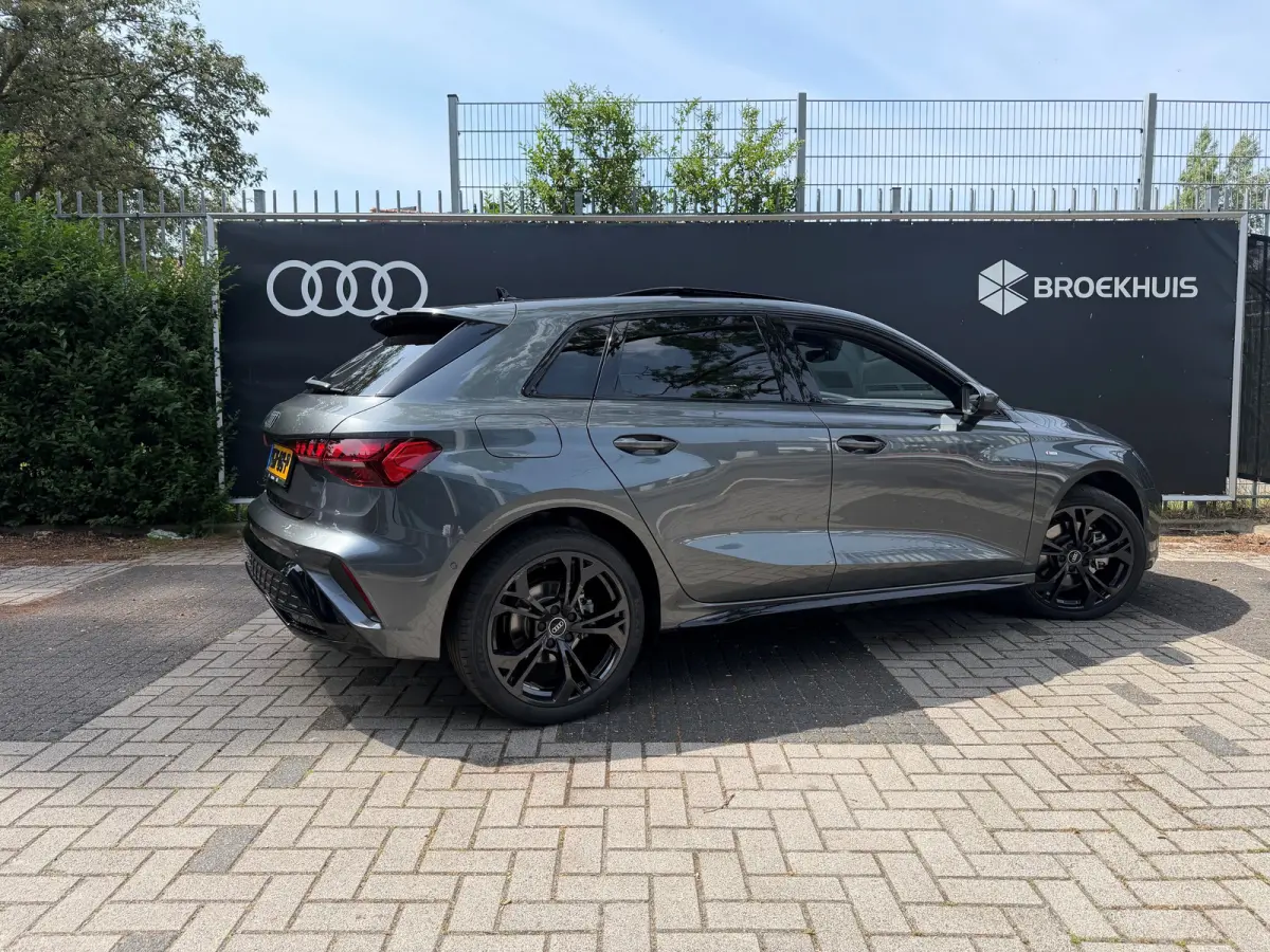 40 TFSI 245PK S-Tronic e S edition | Panoramadak | Sonos | Head-up display | Keyless entry | 18 inch |