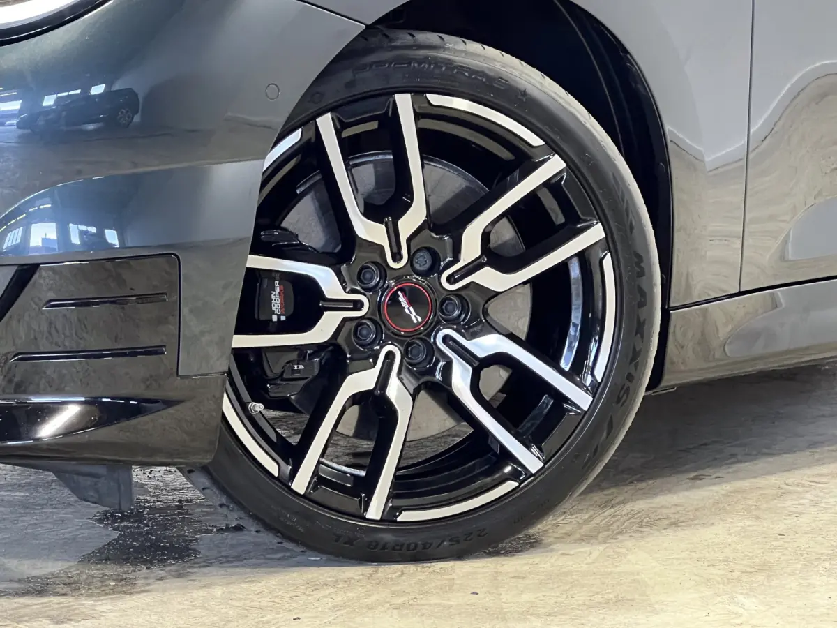 3-Deurs SE John Cooper Works M 54.2 kWh | SoH 97.1% | Navigatie/Android/Apple Carplay | LM Velgen 18" | Voorstoelen + Stuur Verwarmd | Elektrisch Glazen Panoramadak | Cruise Control | Airco 