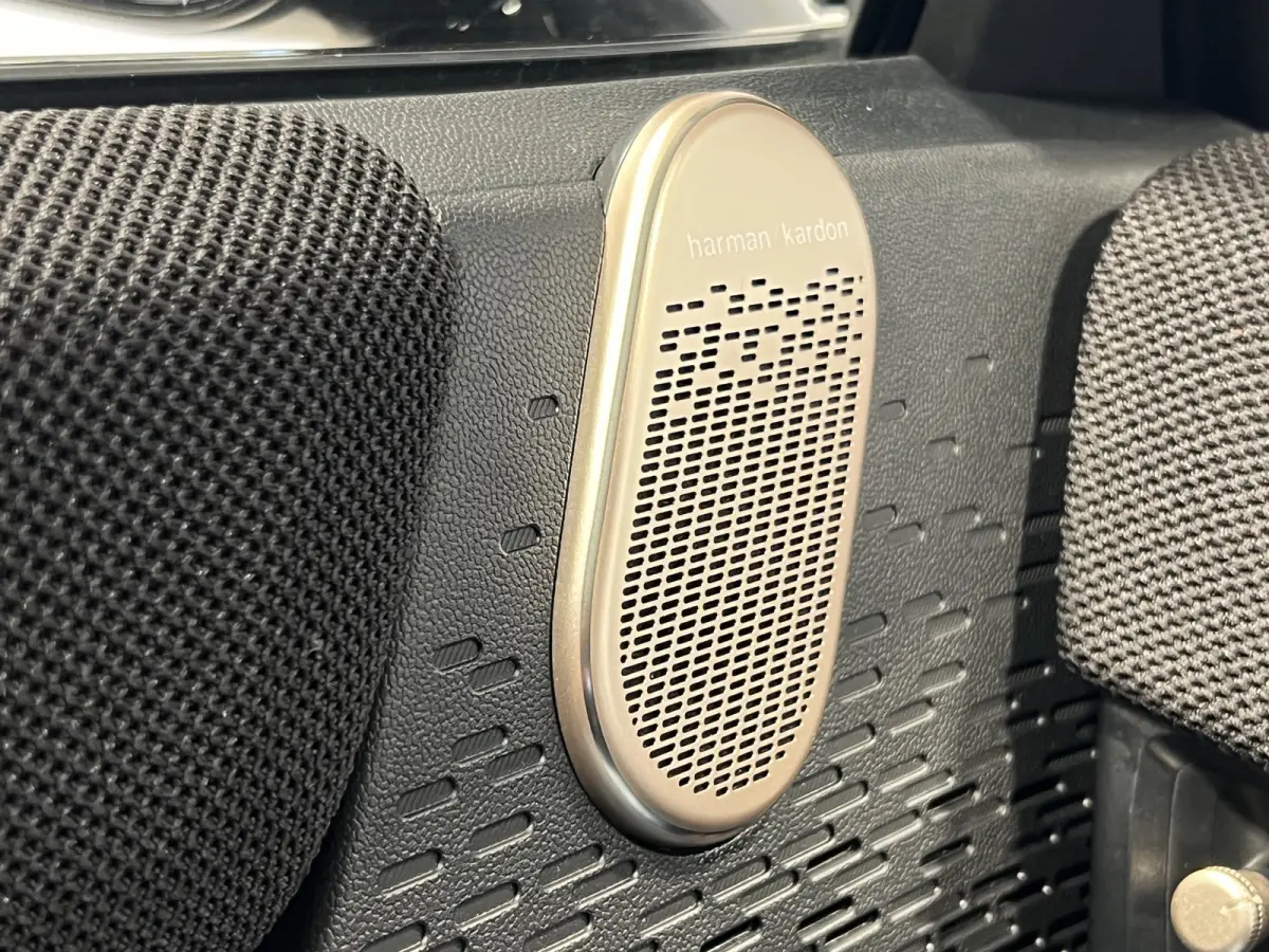 3-Deurs SE John Cooper Works M 54.2 kWh | SoH 97.1% | Navigatie/Android/Apple Carplay | LM Velgen 18" | Voorstoelen + Stuur Verwarmd | Elektrisch Glazen Panoramadak | Cruise Control | Airco 