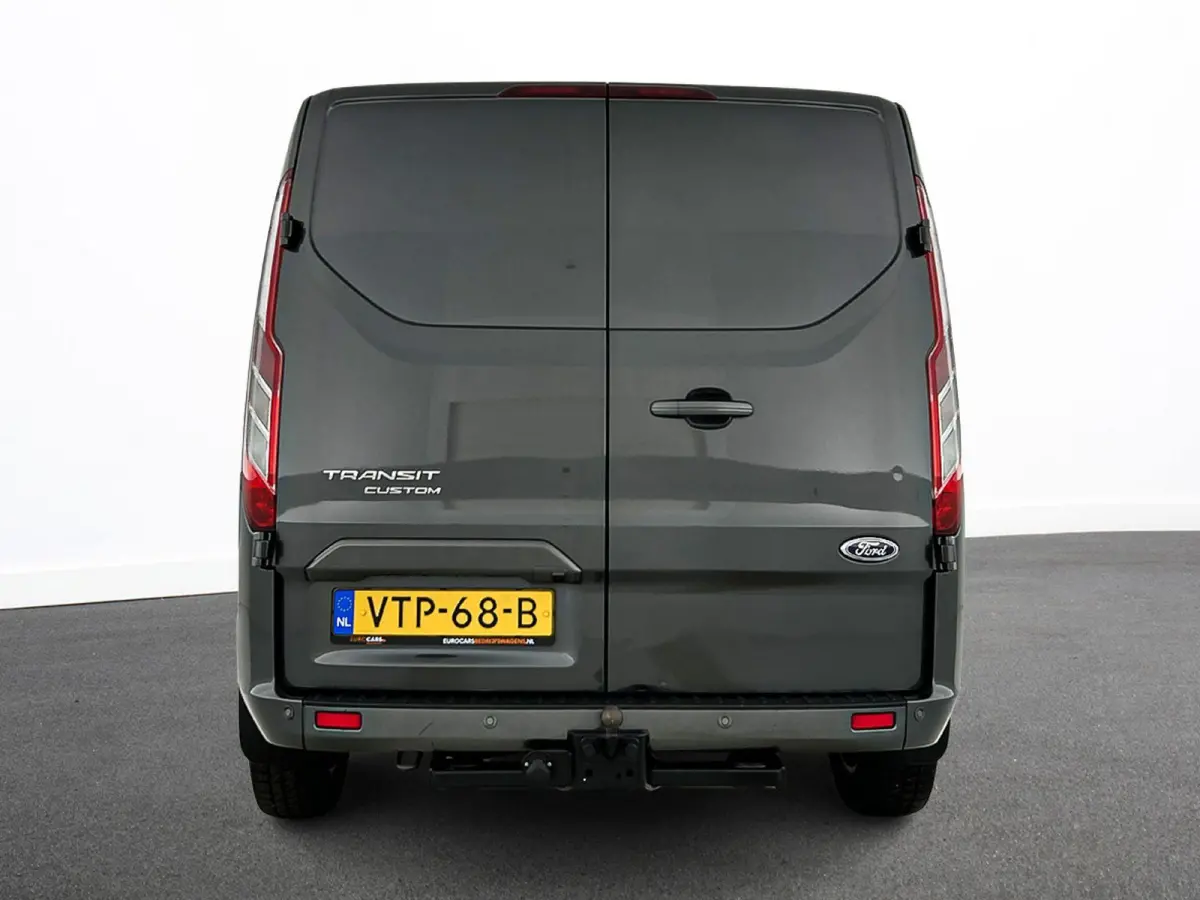 300 2.0 TDCI L2H1 Limited Dubbele Cabine Automaat Navigatie Airco 2 Schuifdeuren Trekhaak Parkeersensoren Carplay DAB