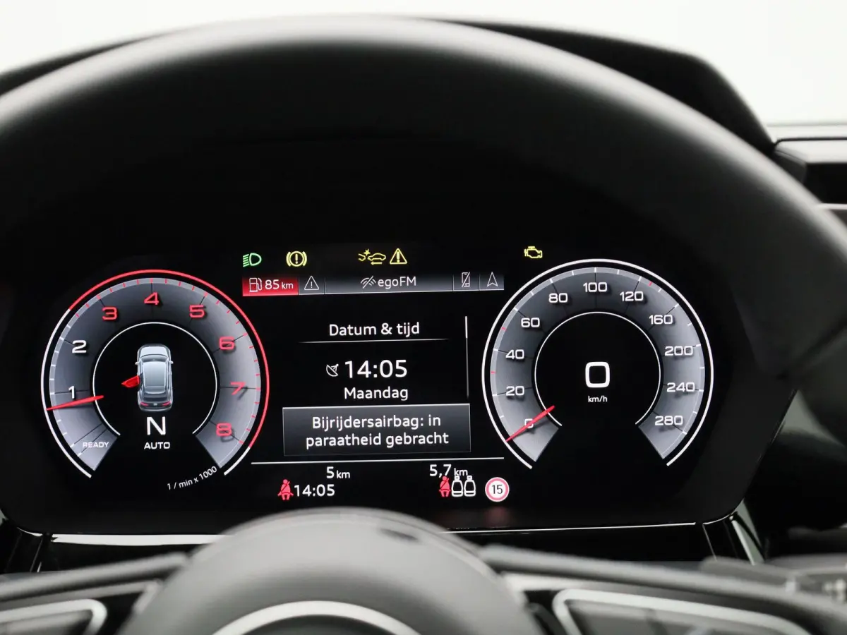 30 TFSI Advanced edition Navigatie | 17" Lm Velgen | Parkeersensoren achter | Apple Carplay