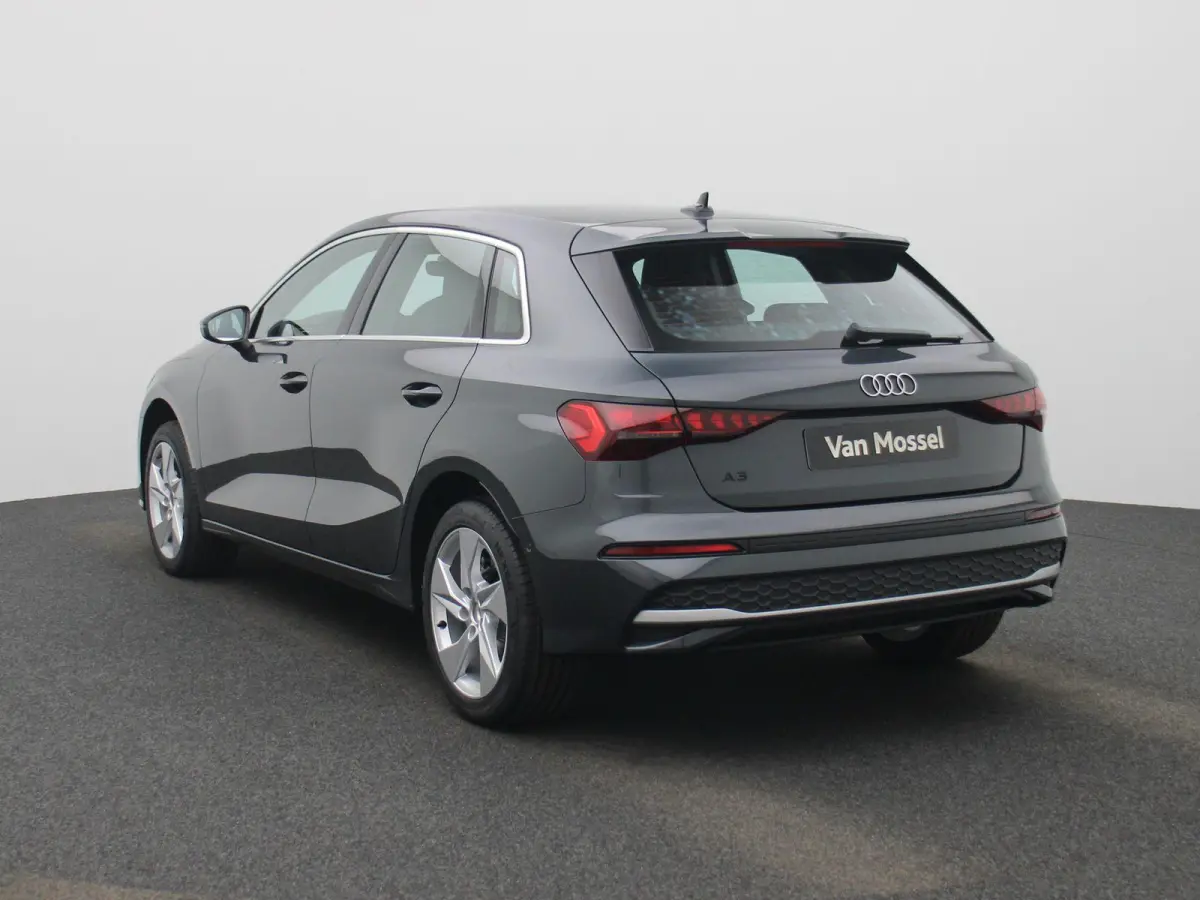 30 TFSI Advanced edition Navigatie | 17" Lm Velgen | Parkeersensoren achter | Apple Carplay