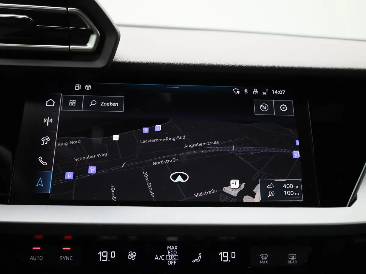 30 TFSI Advanced edition Navigatie | 17" Lm Velgen | Parkeersensoren achter | Apple Carplay