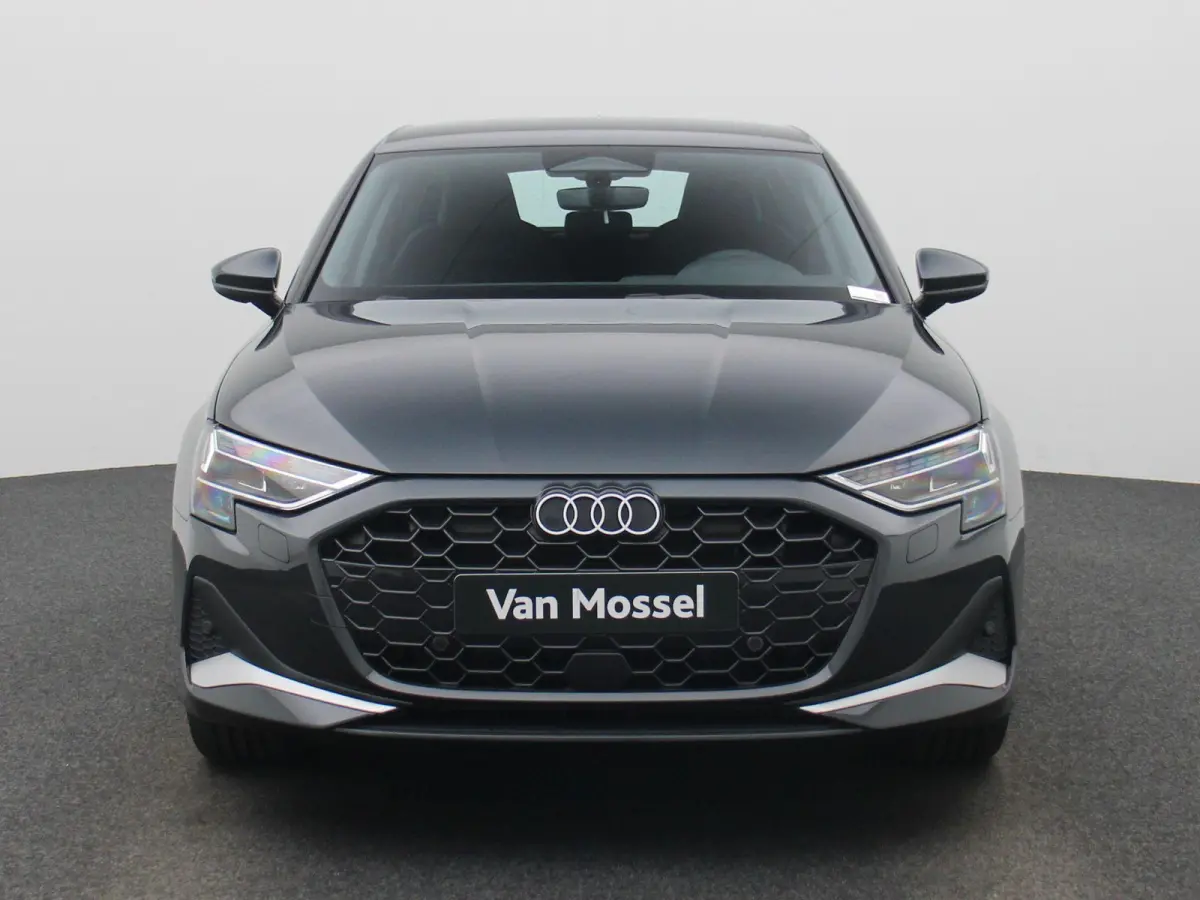 30 TFSI Advanced edition Navigatie | 17" Lm Velgen | Parkeersensoren achter | Apple Carplay