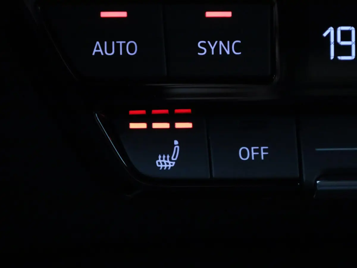 30 TFSI Advanced edition Navigatie | 17" Lm Velgen | Parkeersensoren achter | Apple Carplay
