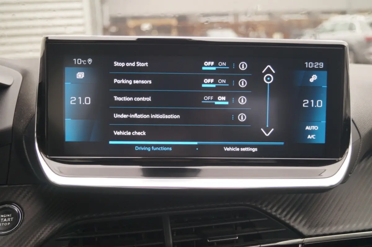 1.2 PureTech Allure -NAVI-ECC-PDC-CRUISE-