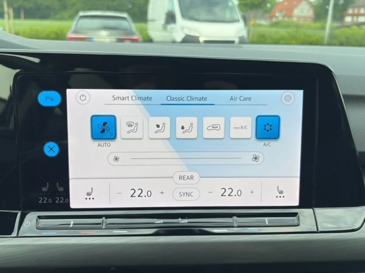 1.5 eTSI DSG STYLE TREKHAAK/ACC/LED/MEM/STOEL+STUURVERW/CARPLAY