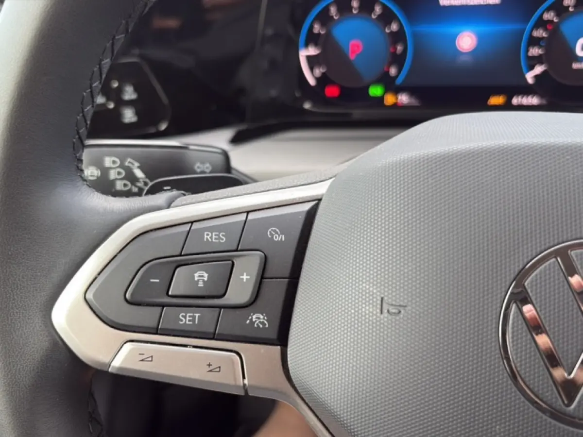 1.5 eTSI DSG STYLE TREKHAAK/ACC/LED/MEM/STOEL+STUURVERW/CARPLAY