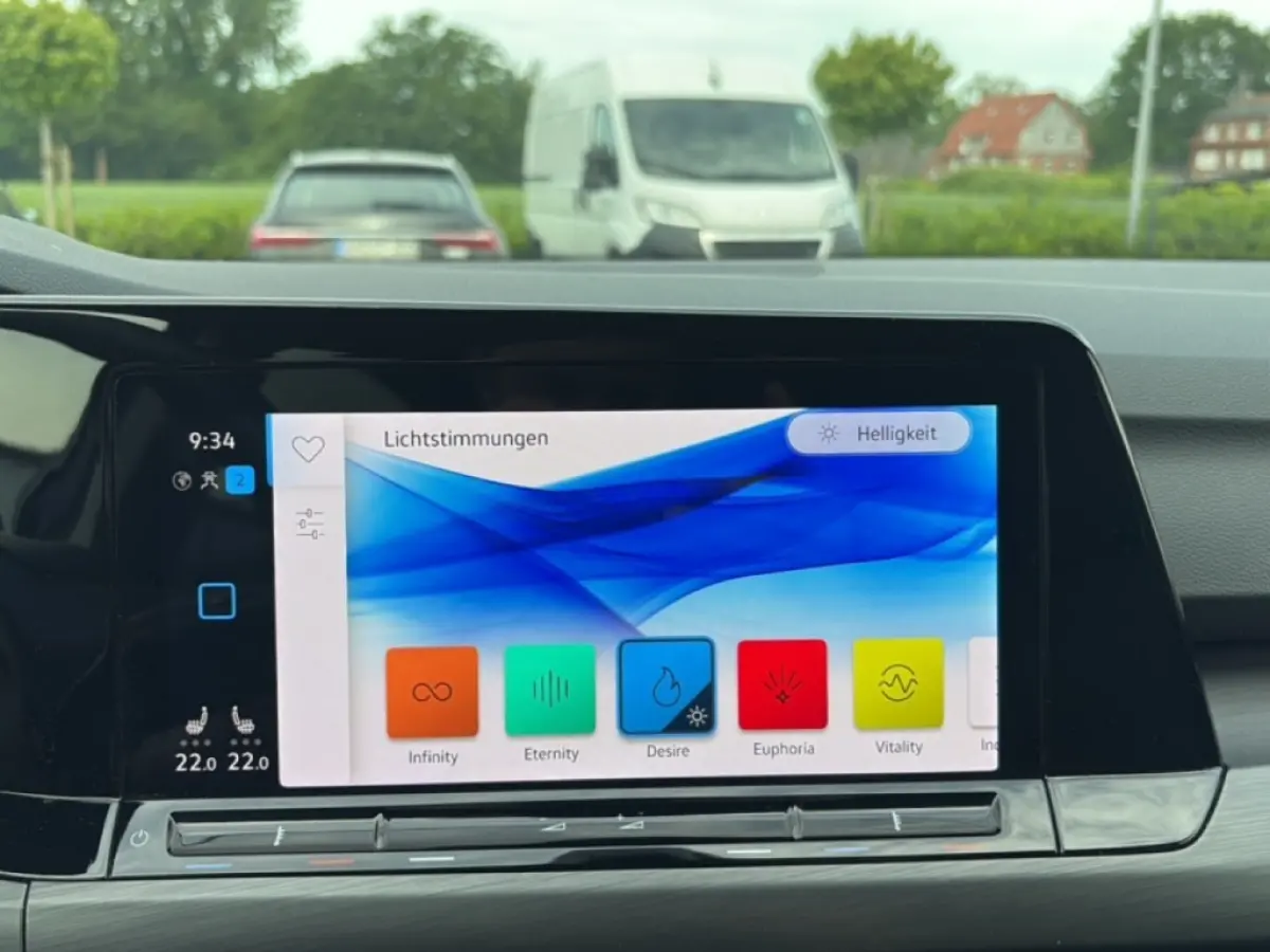 1.5 eTSI DSG STYLE TREKHAAK/ACC/LED/MEM/STOEL+STUURVERW/CARPLAY