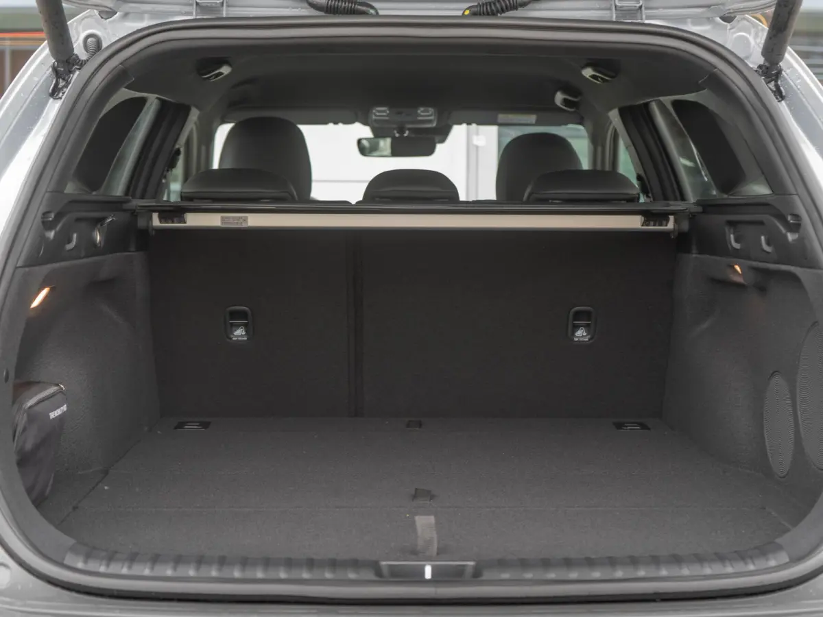 1.0 T-GDi MHEV Design Edition | Dode Hoek | Stoel & stuur-verwarming | JBL | PDC voor & achter