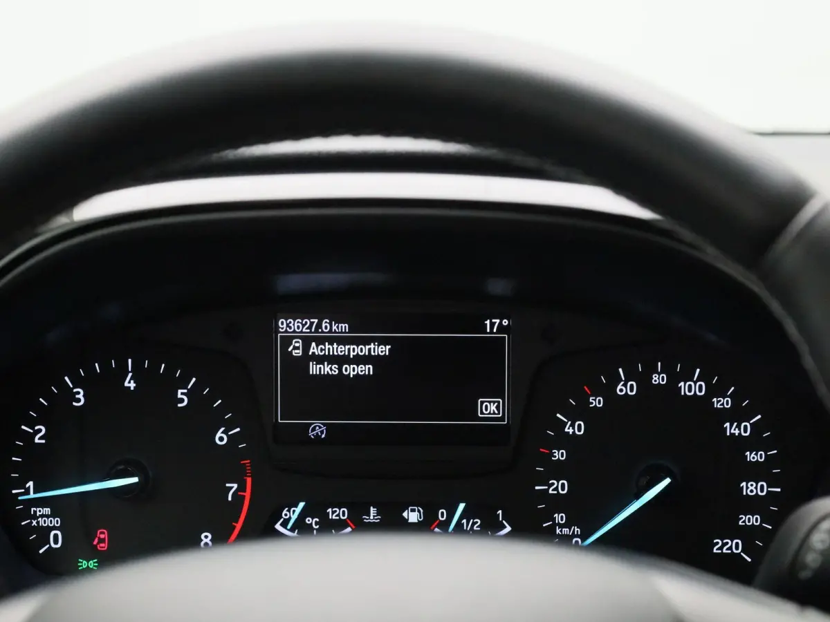 1.0i EcoBoost 70kW Connected | Trekhaak | Dealer Onderhouden | Stoel- & Stuurverwarming | Airco |