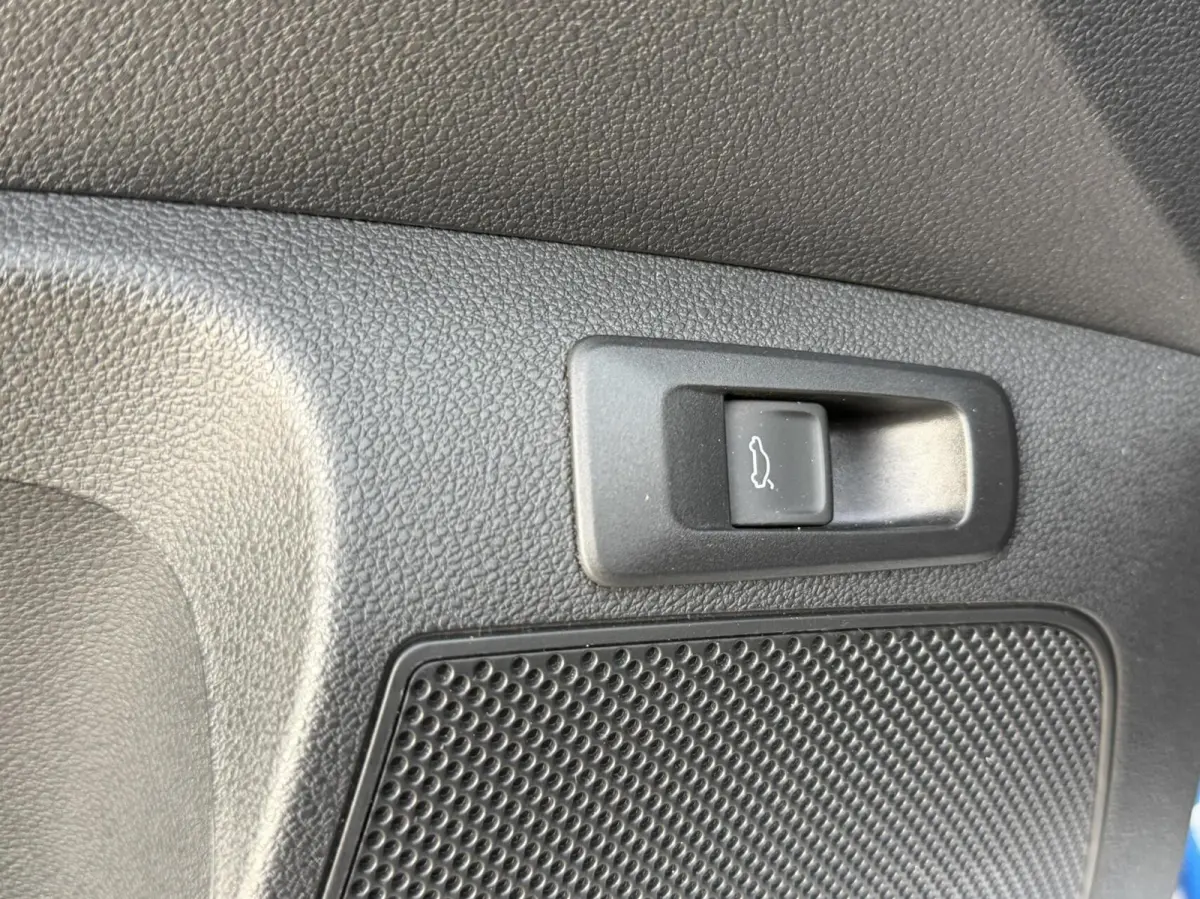 1.5 TSI ACT Sportline Business Automaat Panoramadak | Trekhaak uitklapbaar | Adaptieve cruise control | Stoelverwarming | Climate control | LED verlichting | Canton audio | Apple CarPlay/And