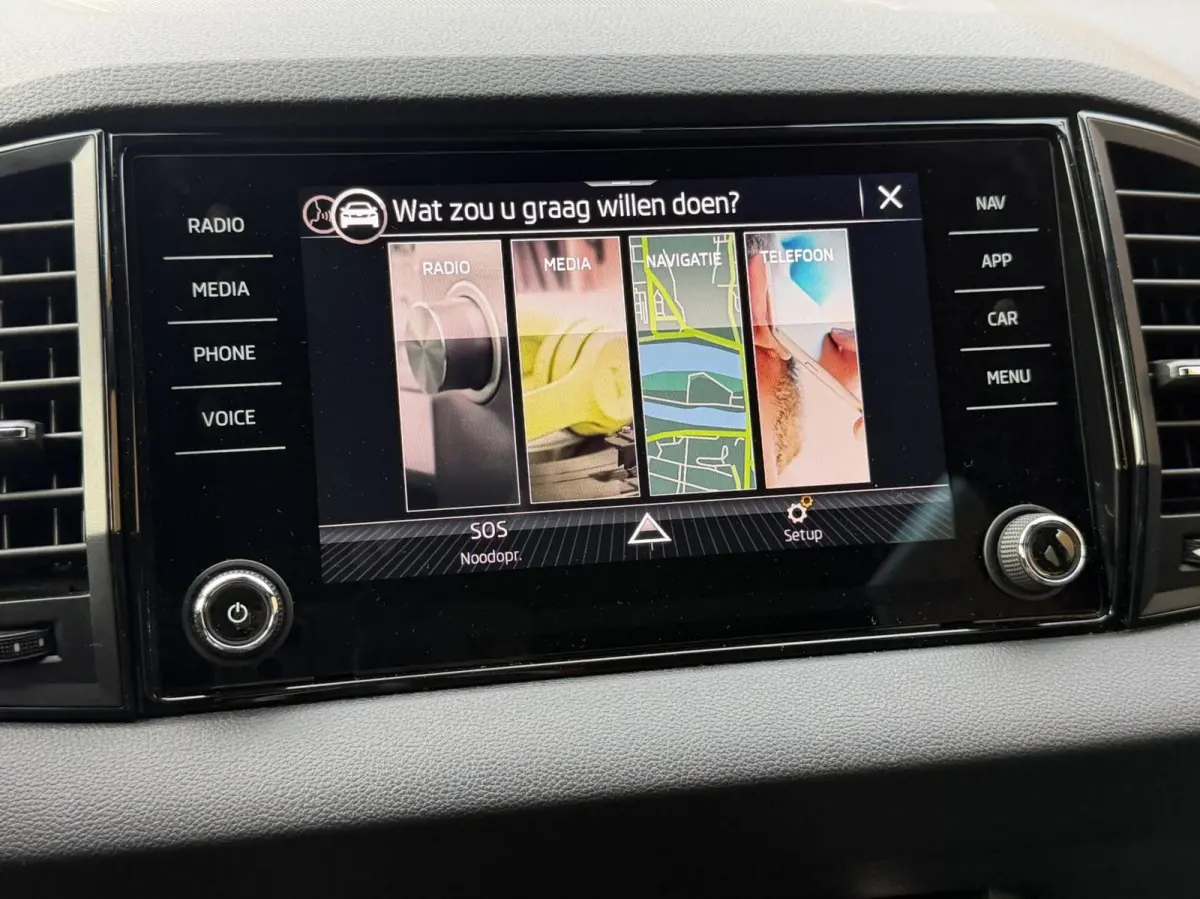 1.5 TSI ACT Sportline Business Automaat Panoramadak | Trekhaak uitklapbaar | Adaptieve cruise control | Stoelverwarming | Climate control | LED verlichting | Canton audio | Apple CarPlay/And