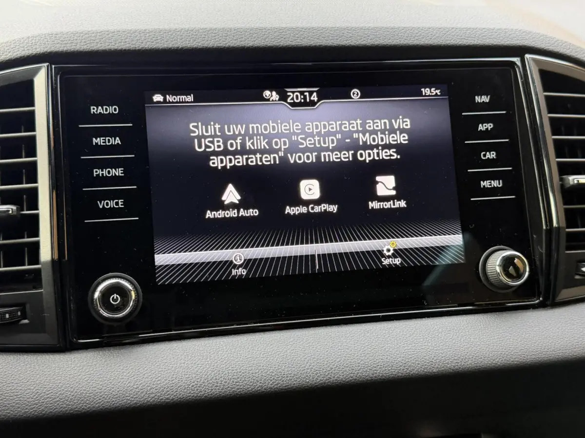 1.5 TSI ACT Sportline Business Automaat Panoramadak | Trekhaak uitklapbaar | Adaptieve cruise control | Stoelverwarming | Climate control | LED verlichting | Canton audio | Apple CarPlay/And