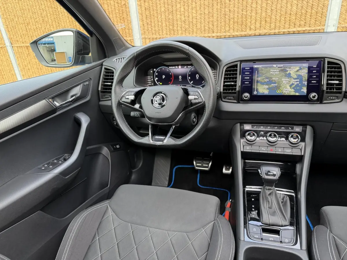 1.5 TSI ACT Sportline Business Automaat Panoramadak | Trekhaak uitklapbaar | Adaptieve cruise control | Stoelverwarming | Climate control | LED verlichting | Canton audio | Apple CarPlay/And