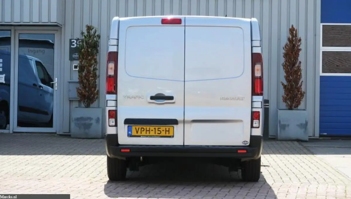bestel 2.0 dCi 130 T30 L2H1 Work Edition