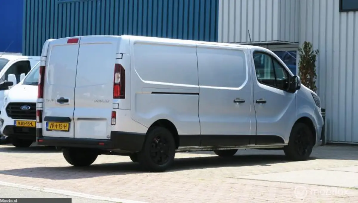 bestel 2.0 dCi 130 T30 L2H1 Work Edition