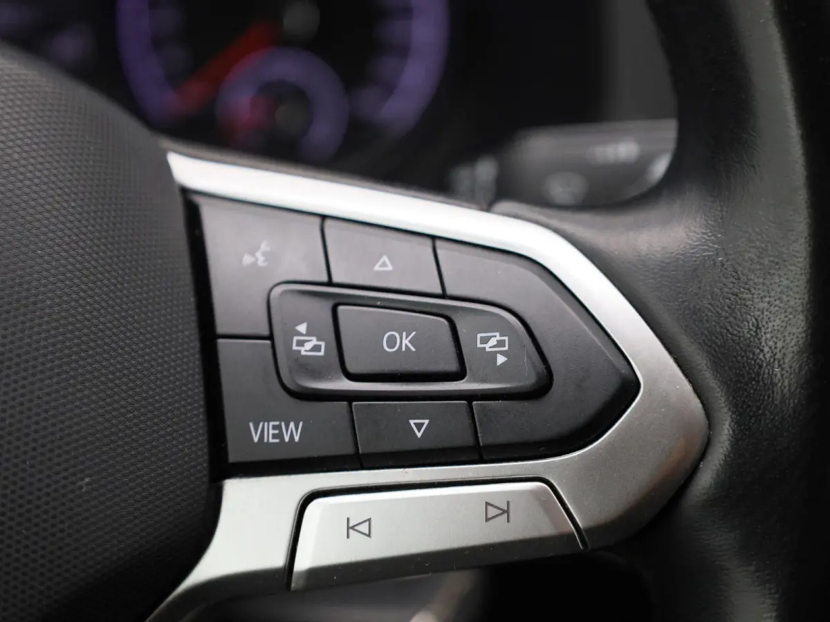 2.0 TDI L1H1 150PK | Automaat | Airco | DAB+ | Achteruitrijcamera | App-Connect | Cruise Control | Parkeersensoren Achter | Multifunctioneel Stuurwiel |