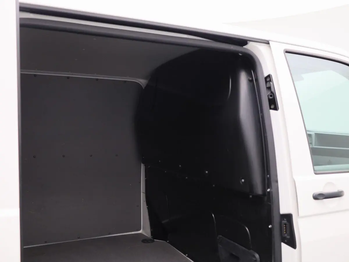 2.0 TDI L1H1 150PK | Automaat | Airco | DAB+ | Achteruitrijcamera | App-Connect | Cruise Control | Parkeersensoren Achter | Multifunctioneel Stuurwiel |