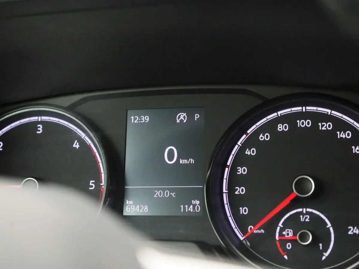 2.0 TDI L1H1 150PK | Automaat | Airco | DAB+ | Achteruitrijcamera | App-Connect | Cruise Control | Parkeersensoren Achter | Multifunctioneel Stuurwiel |