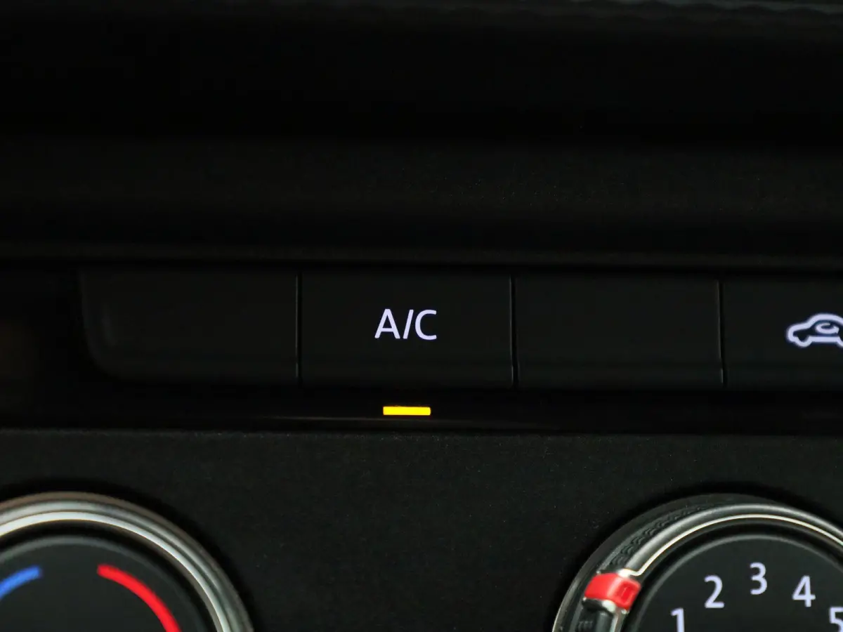 2.0 TDI L1H1 150PK | Automaat | Airco | DAB+ | Achteruitrijcamera | App-Connect | Cruise Control | Parkeersensoren Achter | Multifunctioneel Stuurwiel |