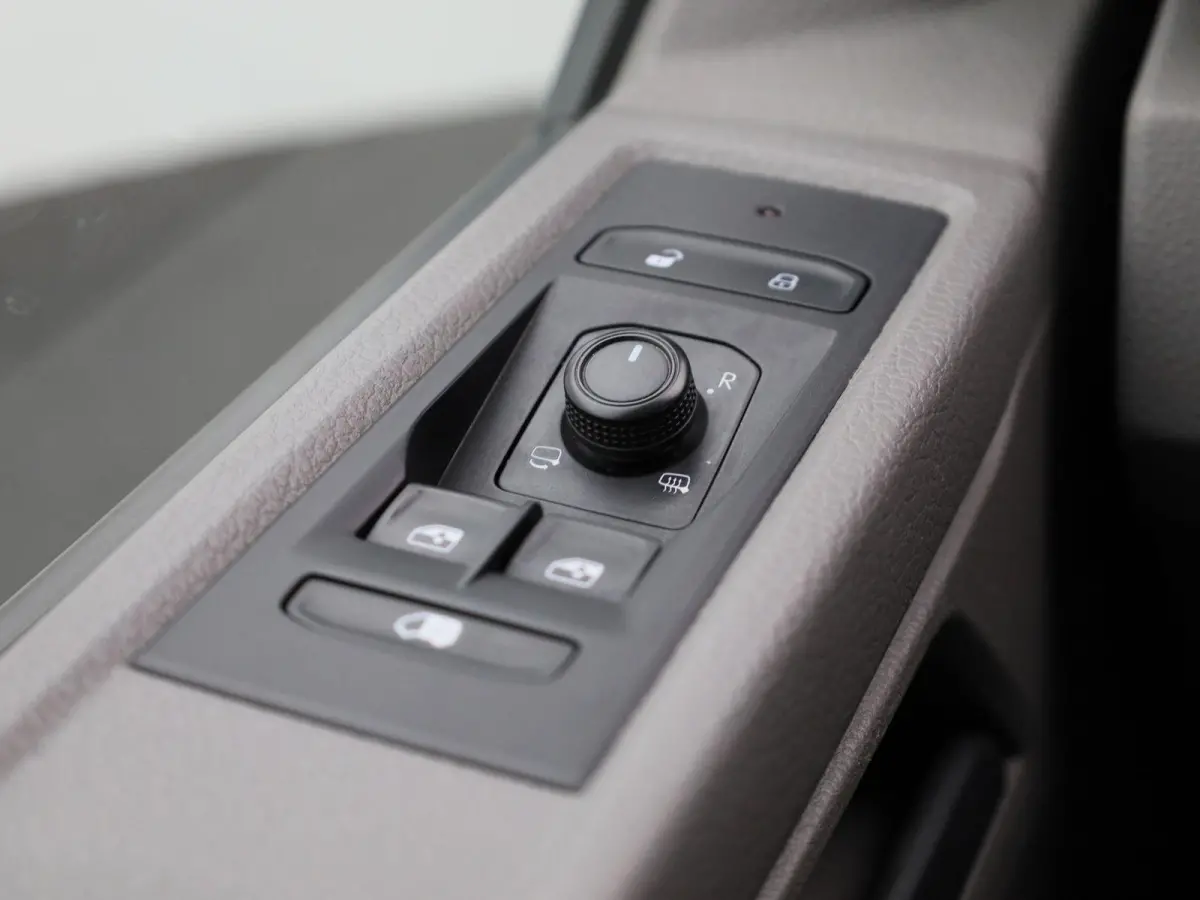 2.0 TDI L1H1 150PK | Automaat | Airco | DAB+ | Achteruitrijcamera | App-Connect | Cruise Control | Parkeersensoren Achter | Multifunctioneel Stuurwiel |