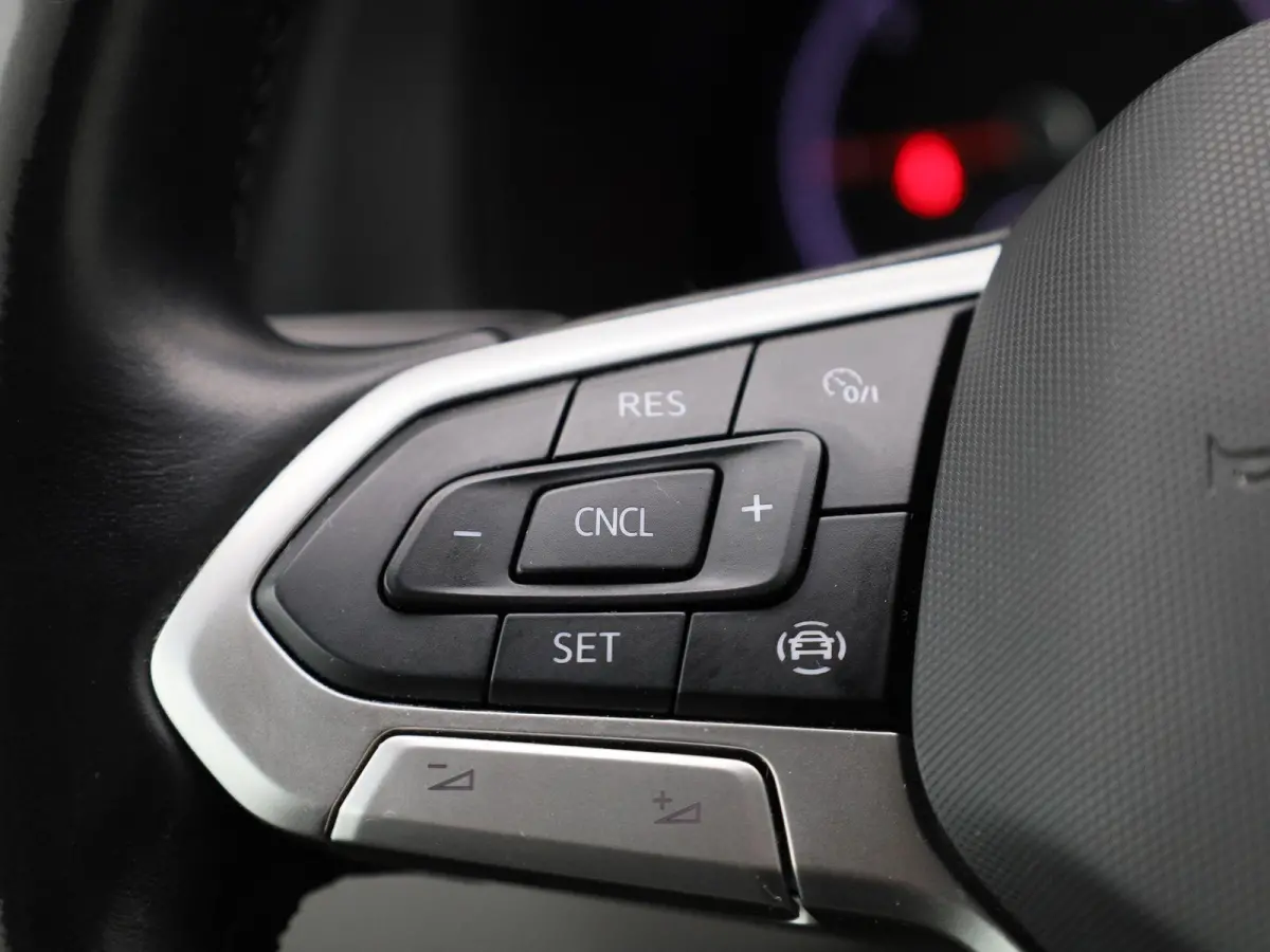 2.0 TDI L1H1 150PK | Automaat | Airco | DAB+ | Achteruitrijcamera | App-Connect | Cruise Control | Parkeersensoren Achter | Multifunctioneel Stuurwiel |