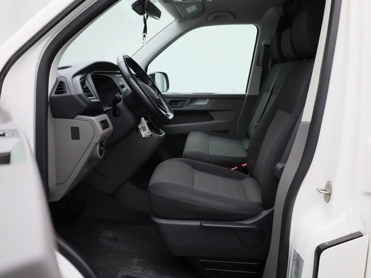 2.0 TDI L1H1 150PK | Automaat | Airco | DAB+ | Achteruitrijcamera | App-Connect | Cruise Control | Parkeersensoren Achter | Multifunctioneel Stuurwiel |