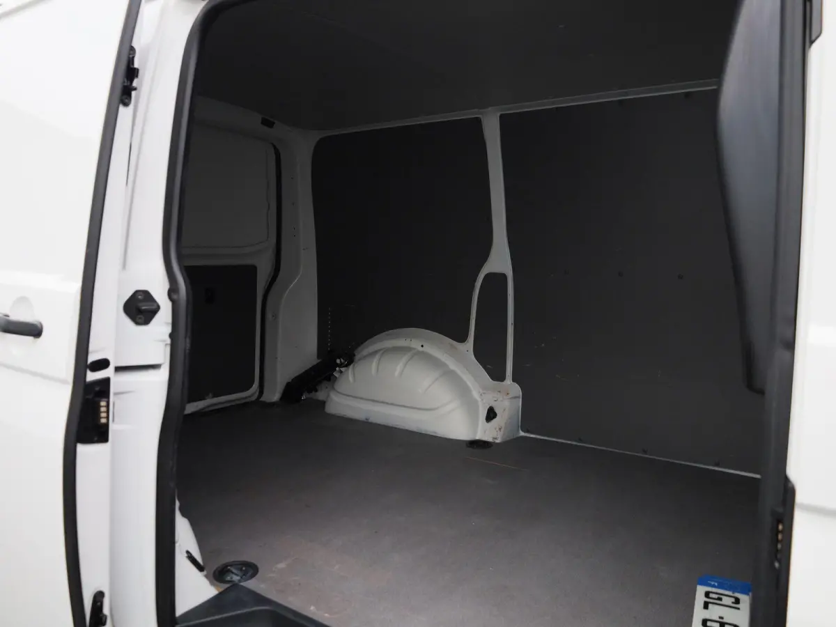 2.0 TDI L1H1 150PK | Automaat | Airco | DAB+ | Achteruitrijcamera | App-Connect | Cruise Control | Parkeersensoren Achter | Multifunctioneel Stuurwiel |