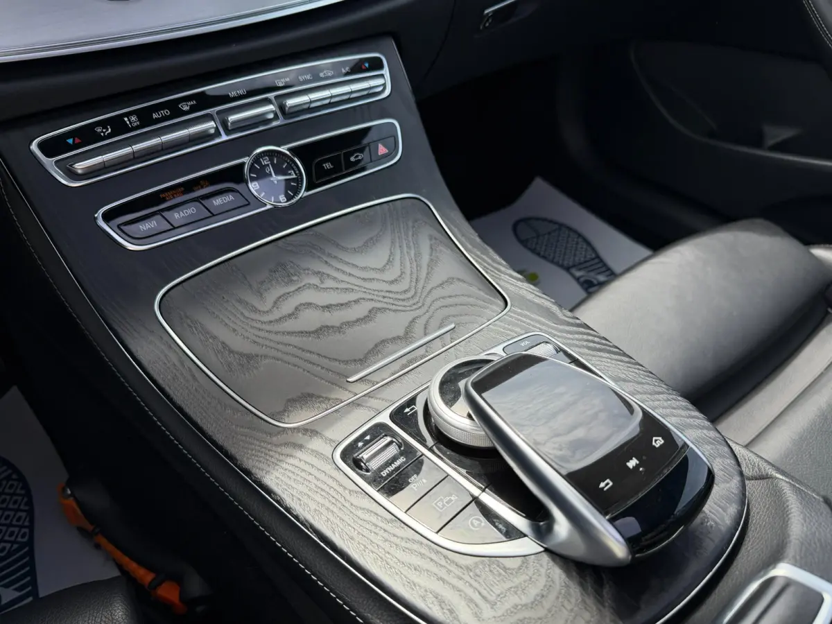 200 Premium Plus AMG-Pakket l PANO