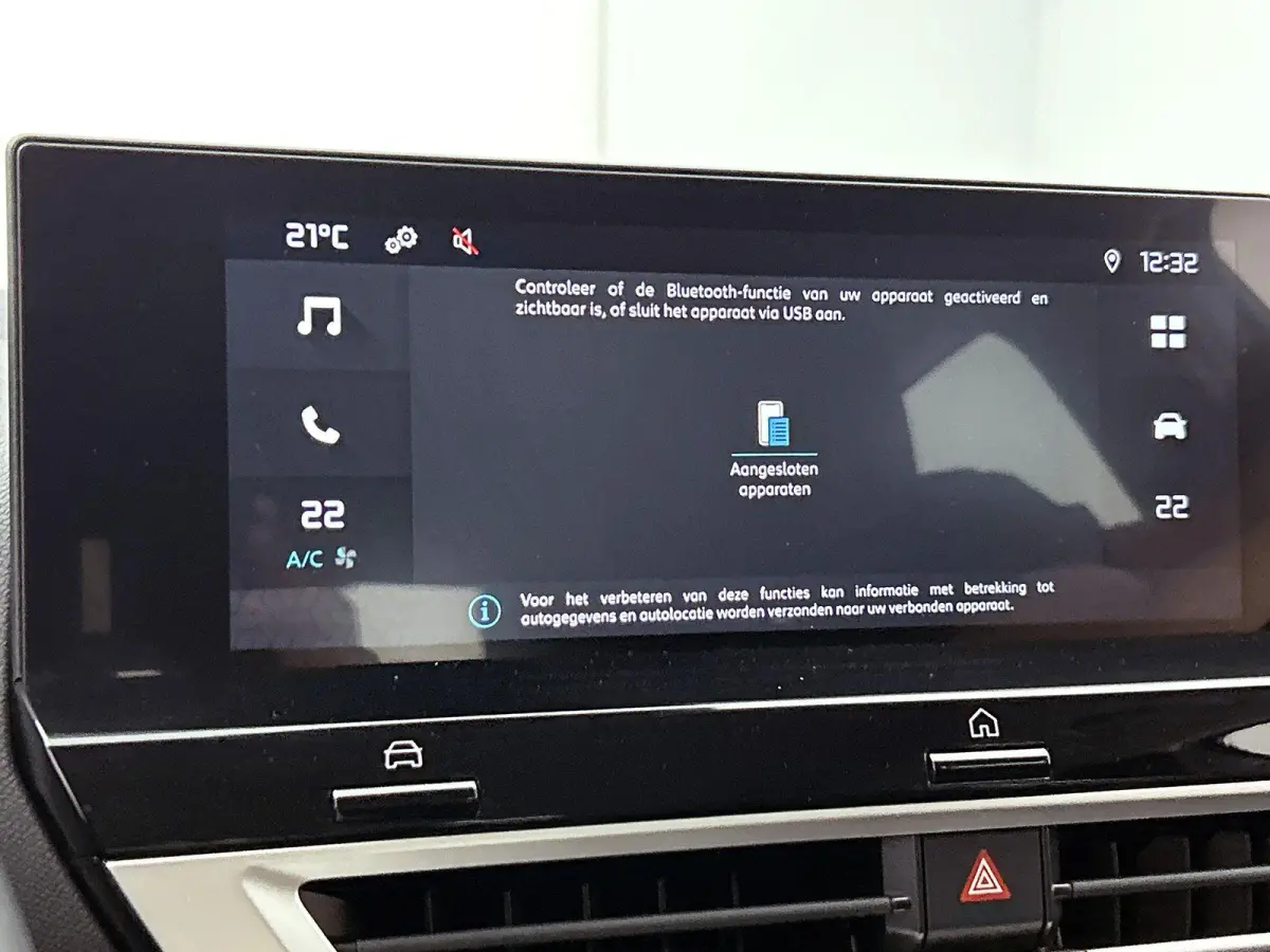 You 50 kWh 136pk | Accu 97% | Navigatie via Apple Carplay / Android Auto | Achteruitrijcamera | Climate Control | Cruise Control | Parkeersensoren | DAB+ radio | Armsteun | Stof/kunstlederen