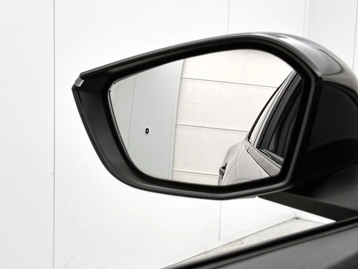 You 50 kWh 136pk | Accu 97% | Navigatie via Apple Carplay / Android Auto | Achteruitrijcamera | Climate Control | Cruise Control | Parkeersensoren | DAB+ radio | Armsteun | Stof/kunstlederen