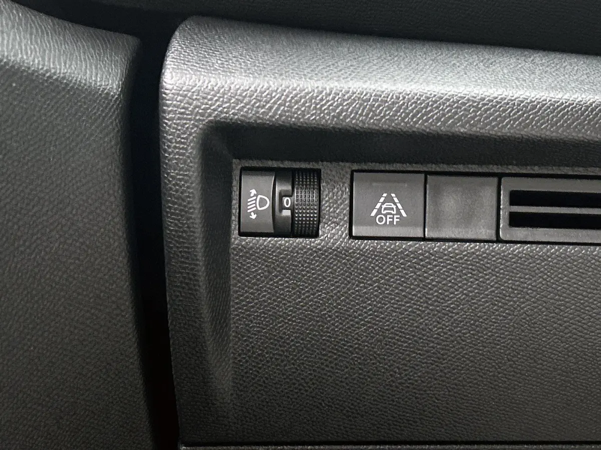 You 50 kWh 136pk | Accu 97% | Navigatie via Apple Carplay / Android Auto | Achteruitrijcamera | Climate Control | Cruise Control | Parkeersensoren | DAB+ radio | Armsteun | Stof/kunstlederen