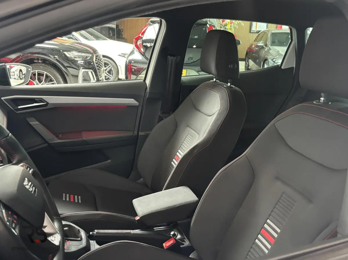 1.0 TSI 115 pk DSG FR Buss Intense | Navi | Virtual | Cruise | Camera | PDC | CarPlay | 18" | Clima | Org NL |