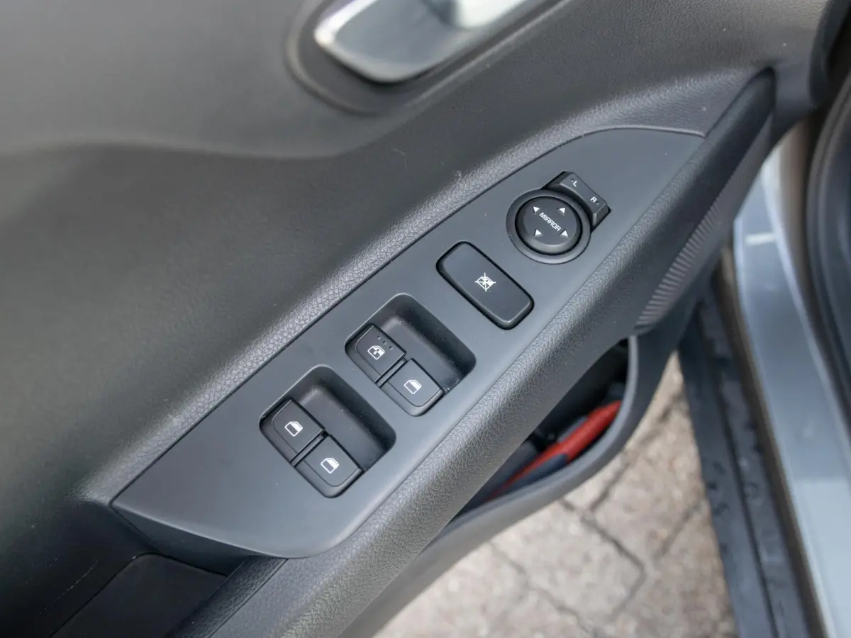 1.0 T-GDi MHEV DynamicLine