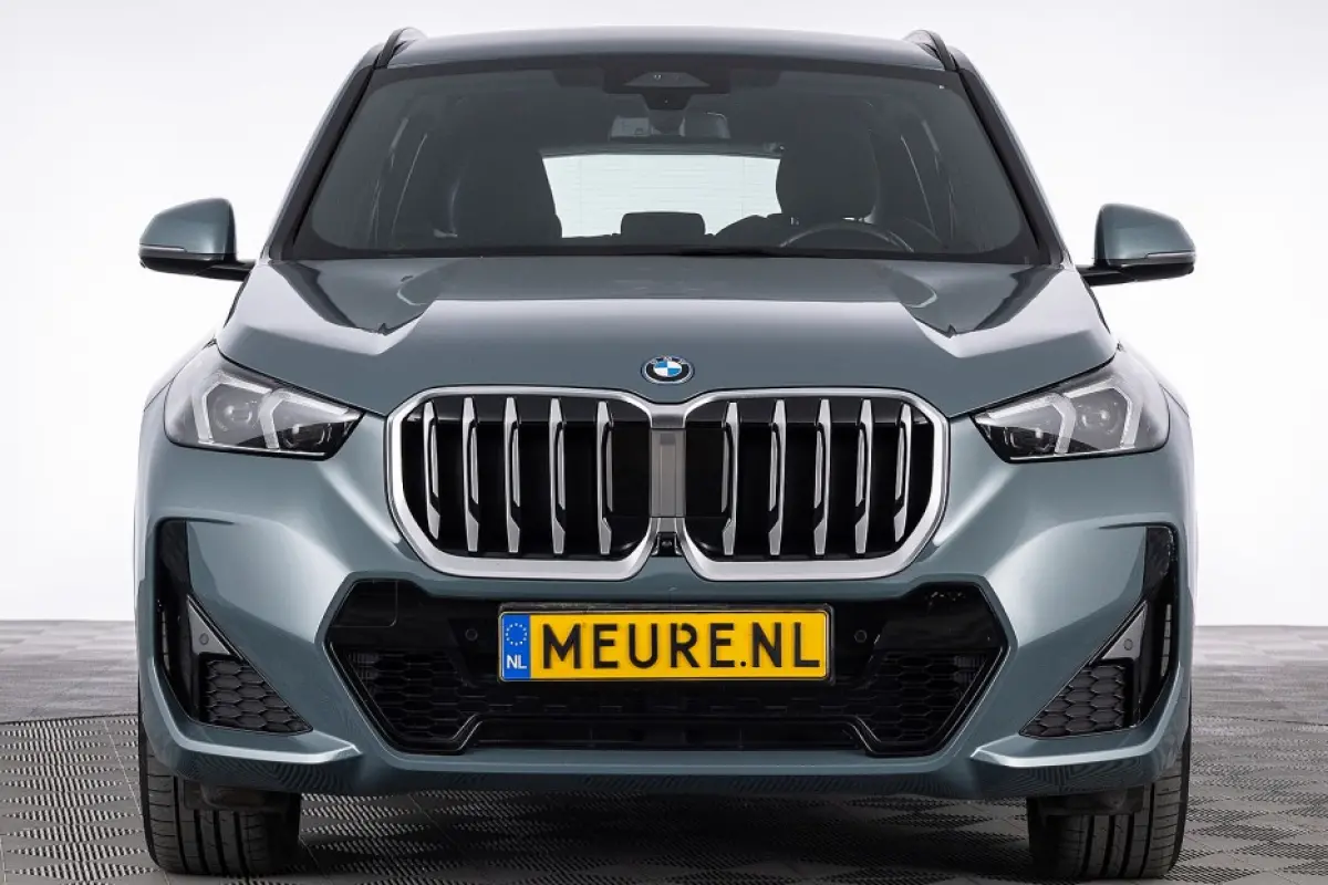 xDrive30e M Sport | harman/kardon | EL. STOELEN | 360 Camera | Head-Up | PHEV
