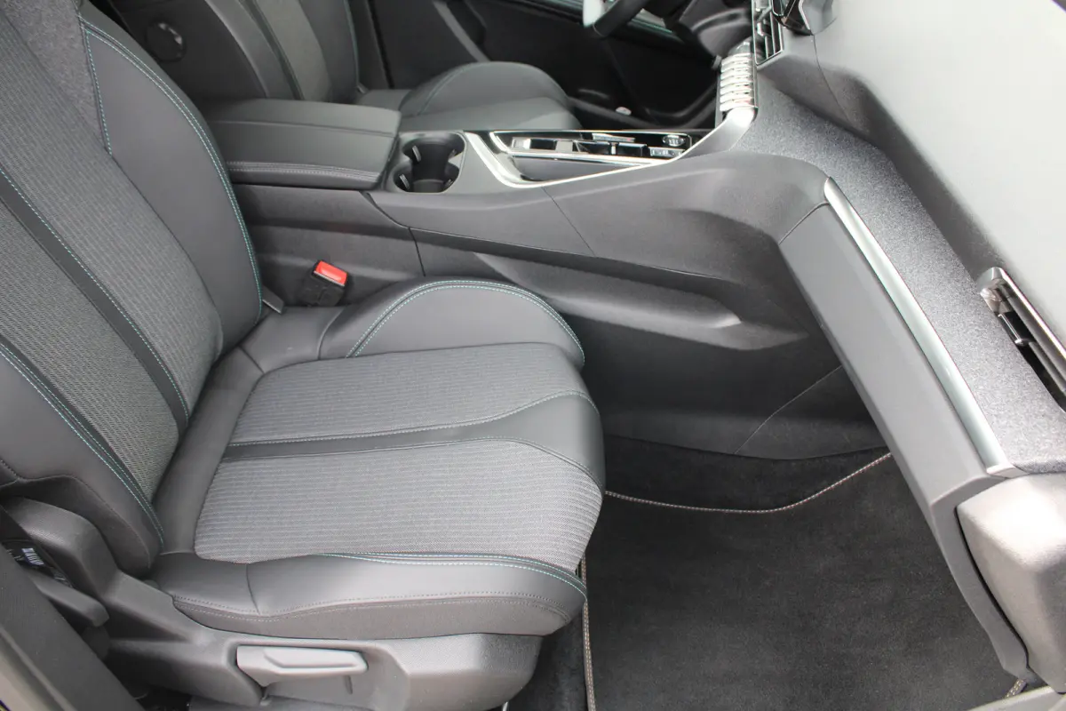 1.2 Hybrid 136 Allure Pack Business | Automaat | Navigatie | Camera | Mild Hybrid | Trekhaak | Apple carplay | 55.000km |