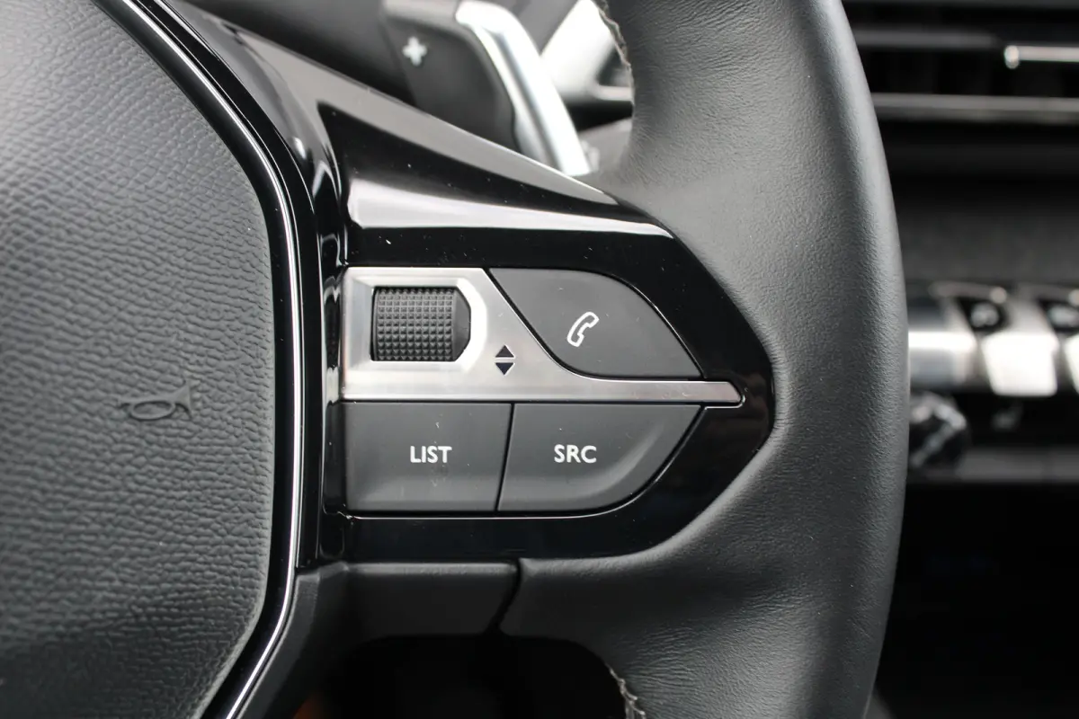 1.2 Hybrid 136 Allure Pack Business | Automaat | Navigatie | Camera | Mild Hybrid | Trekhaak | Apple carplay | 55.000km |