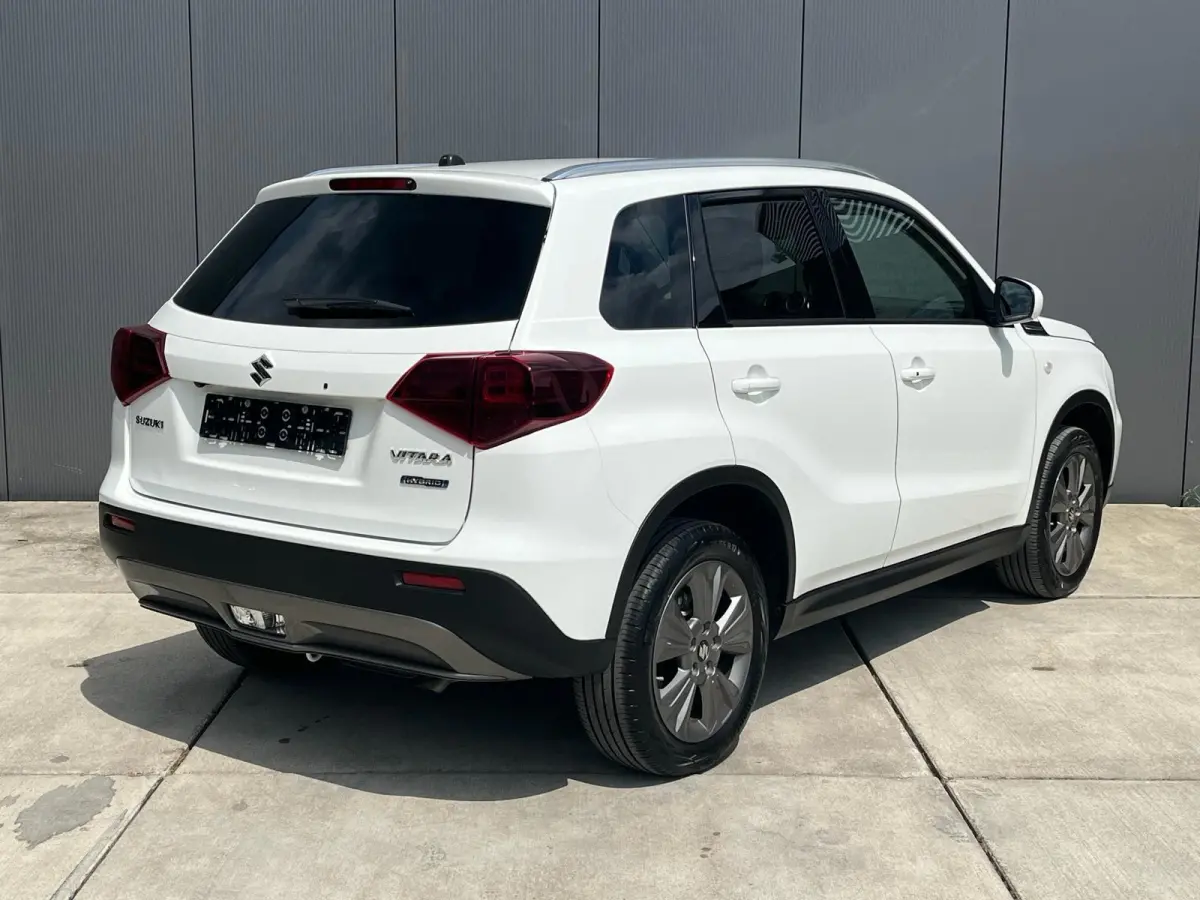 1.5 Hybrid Select Automaat | Adaptive Cruise | Camera | Climate Control | Keyless | Stoelverwarming |