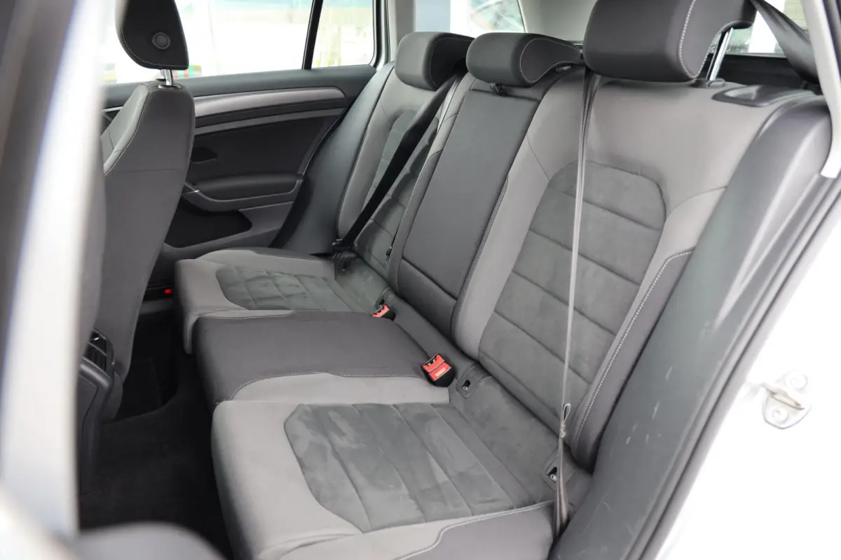 1.6 TDI Comfortline Business|Navi|ACC|Stoelverw.|Carplay|