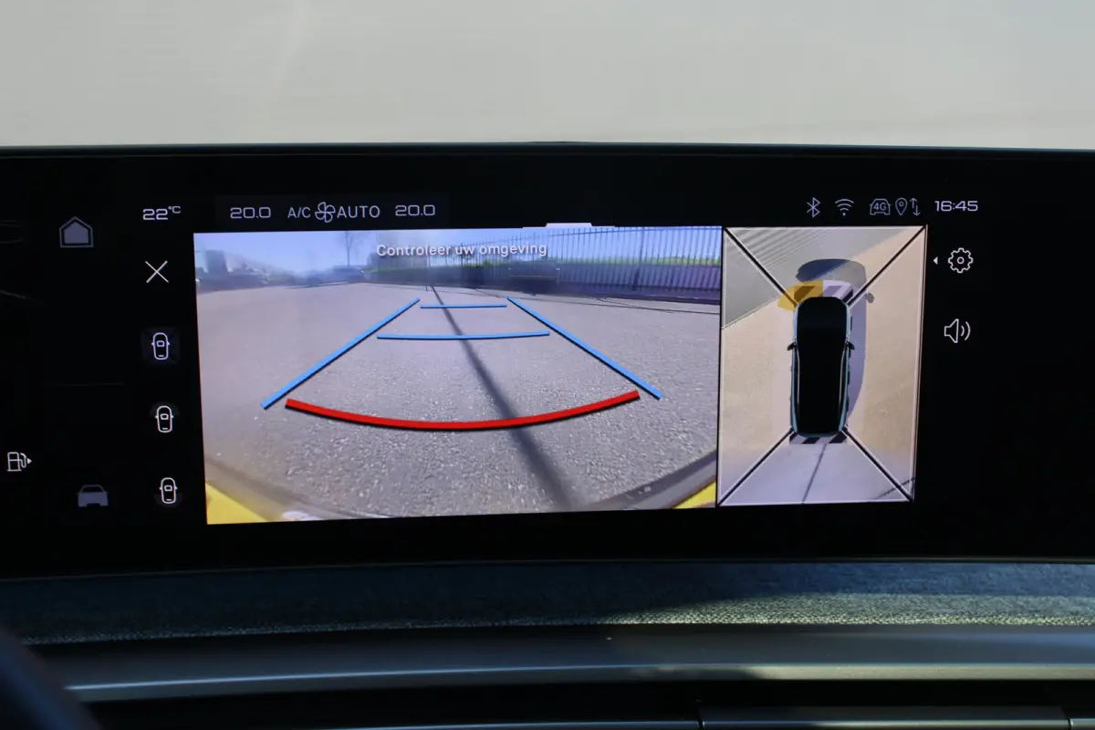 1.6 plug-in Hybrid 195 Allure | Automaat | Navigatie | Panorama/schuifdak | Camera | All season | NL auto | 9.750km |