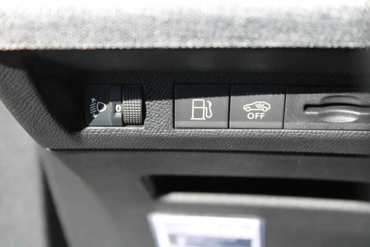 1.6 plug-in Hybrid 195 Allure | Automaat | Navigatie | Panorama/schuifdak | Camera | All season | NL auto | 9.750km |