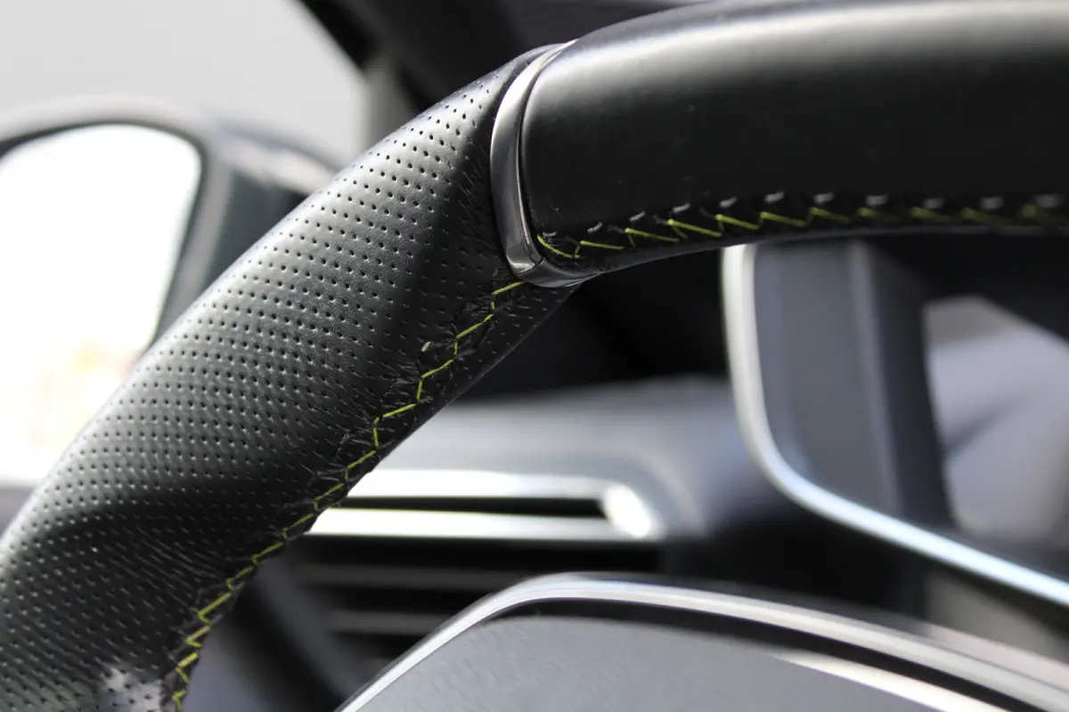 1.2 PureTech GT Pack | Navigatie | Camera | Panoramadak | Stoelverwarming | Apple carplay | Full LED |