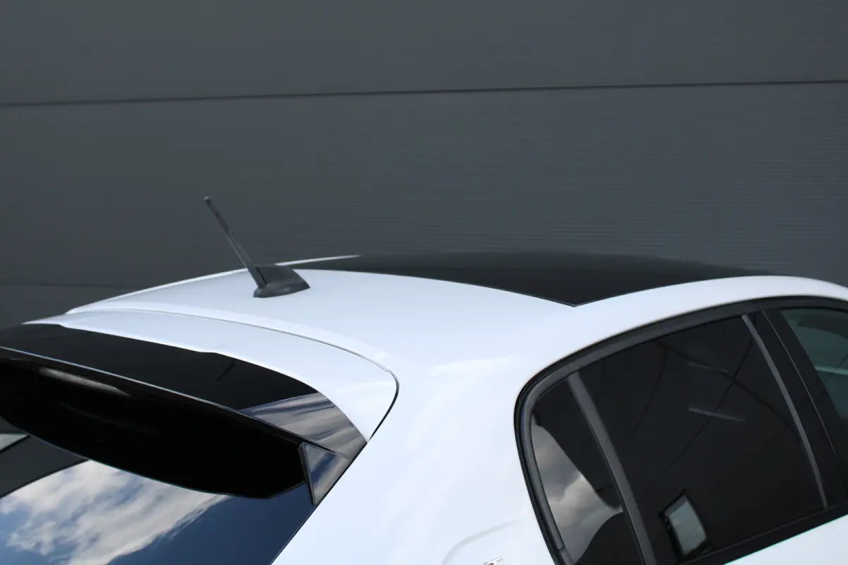 1.2 PureTech GT Pack | Navigatie | Camera | Panoramadak | Stoelverwarming | Apple carplay | Full LED |