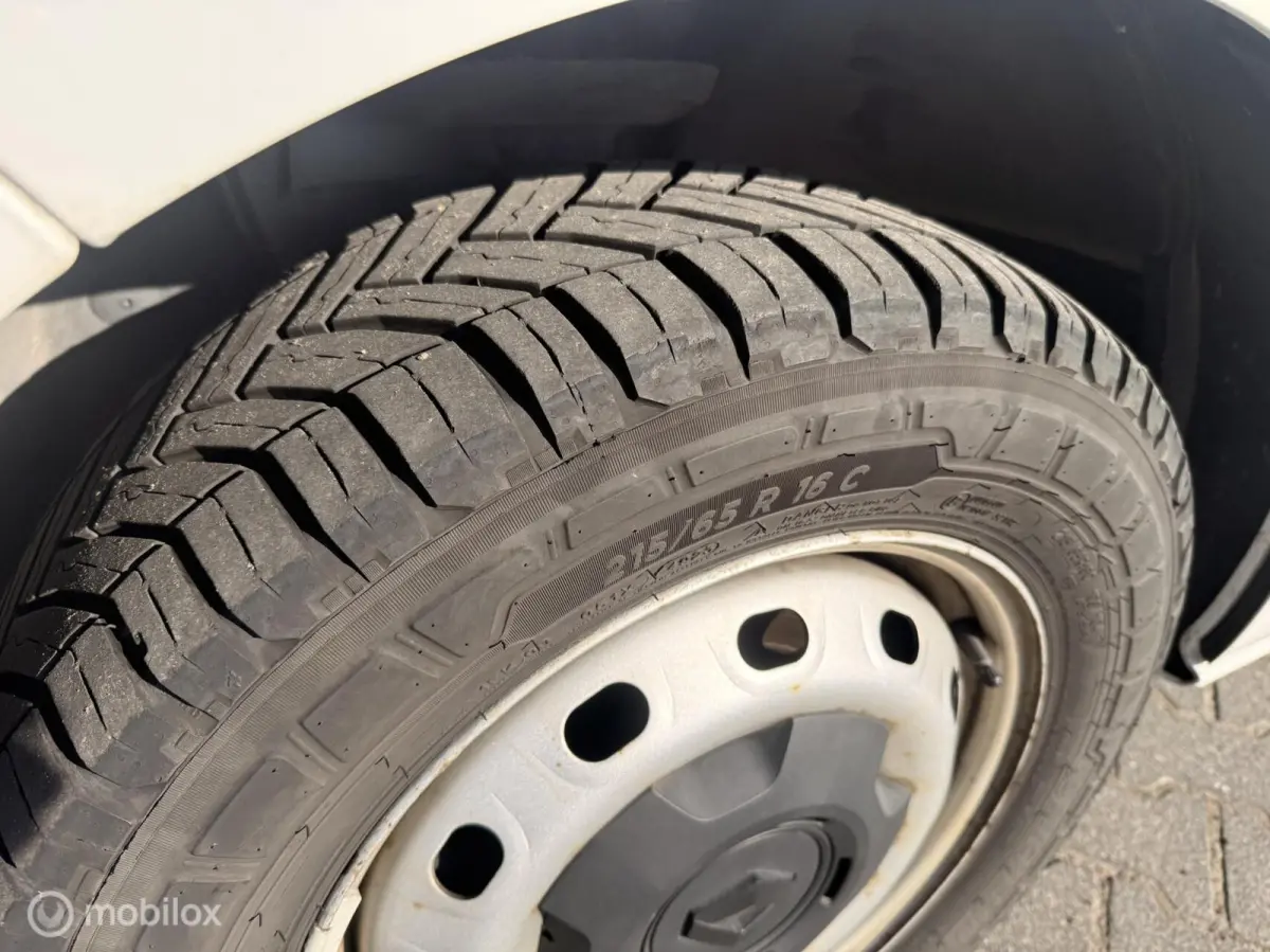 bestel 2.0 dCi 120 T29 L1H1 Comfort