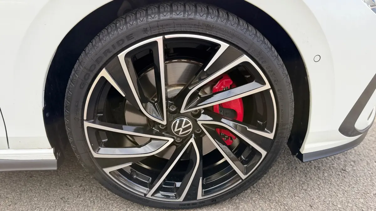 2.0 TSI GTI Panoramadak Leer Stoelverwarming/Verkoeling Camera Keyless entry